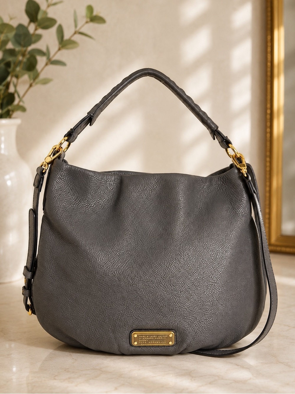 Marc Jacobs Gray Leather Hobo shoulder bag